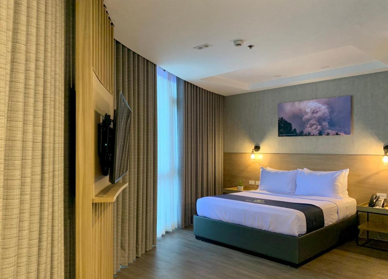 Jet Hotel Lipa City Eksteriør bilde